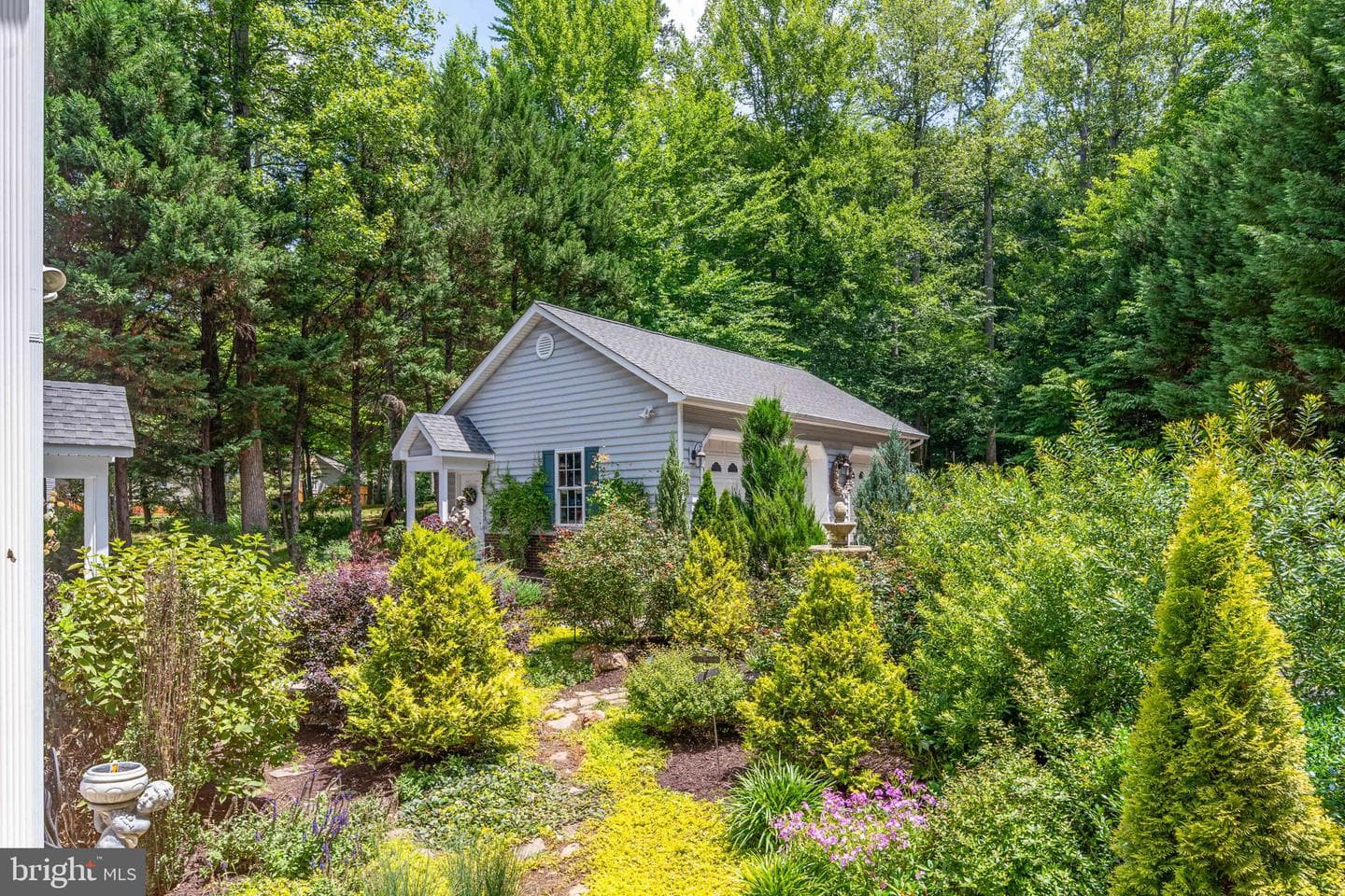 143 Edgemont Circle photo 76