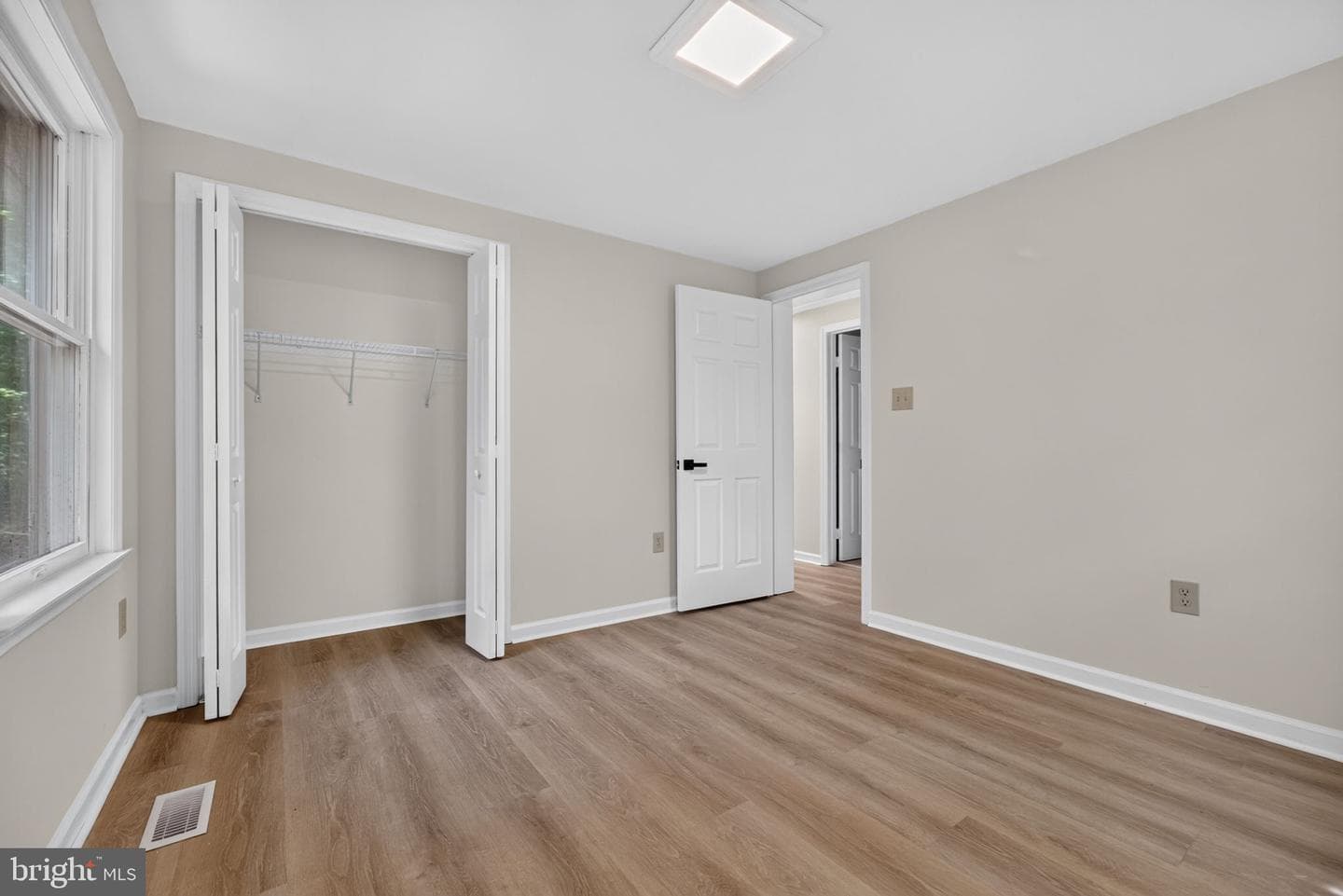 808 Mt Pleasant Drive photo 16