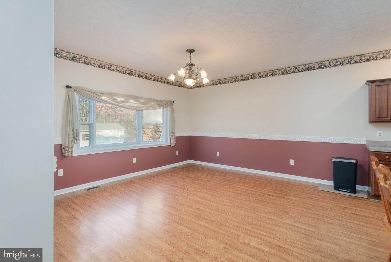 987 Riverside Drive photo 17