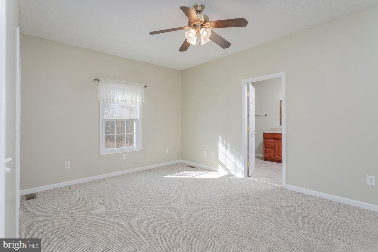 987 Riverside Drive photo 34