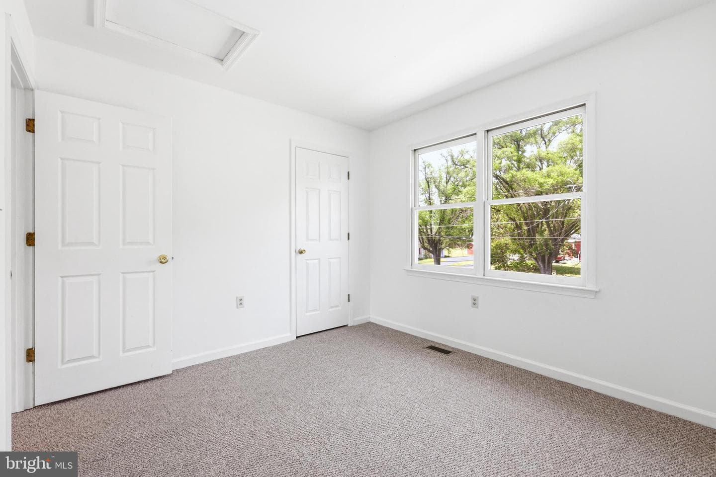 312 Quincy Avenue photo 41