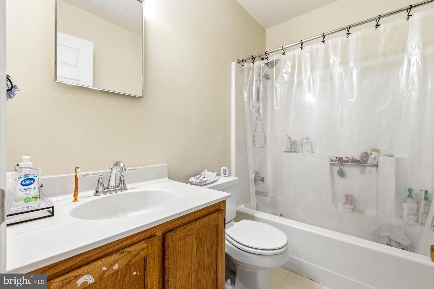 117 Warren Avenue photo 37