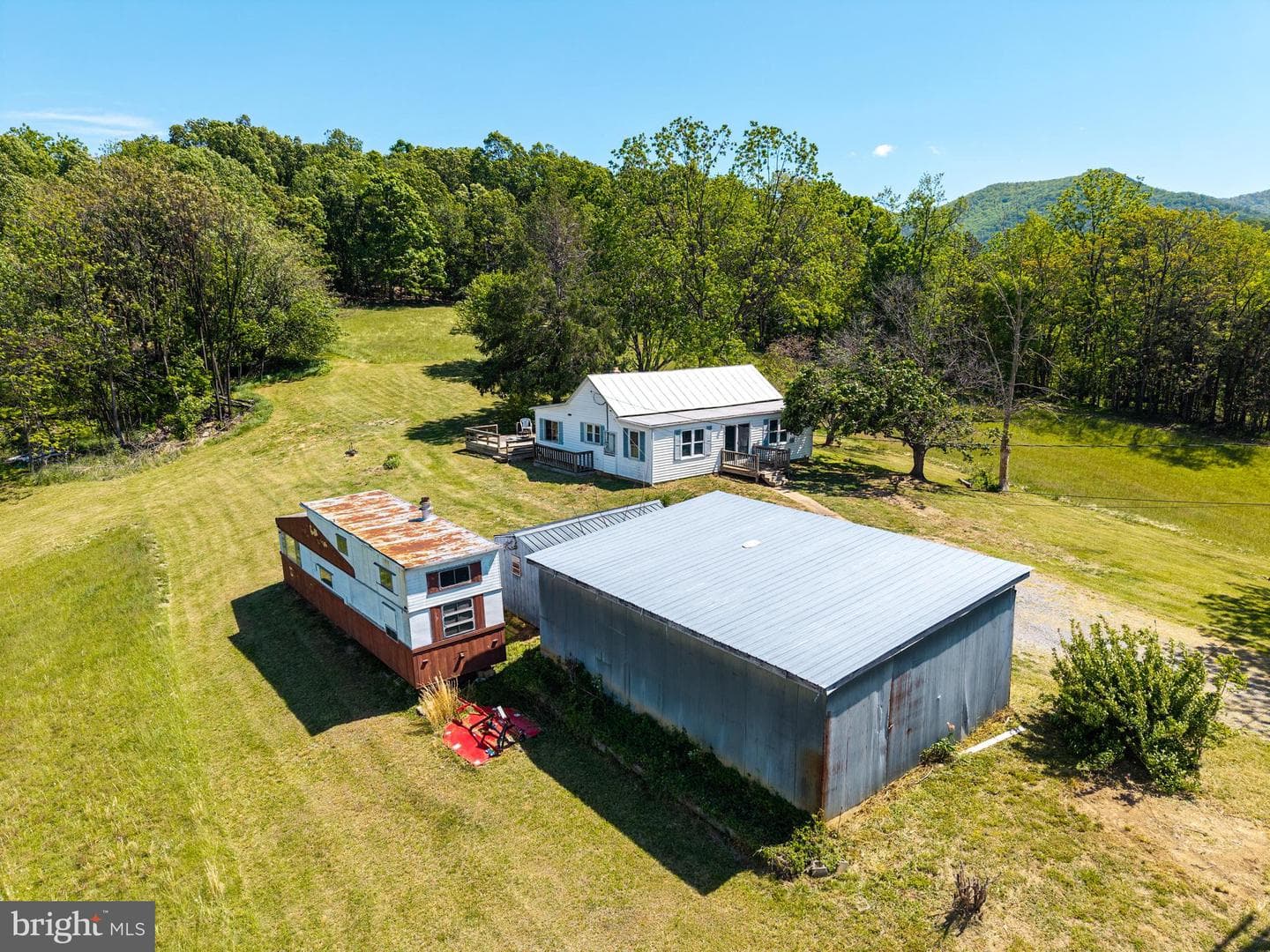 269 Comer Avenue photo 18