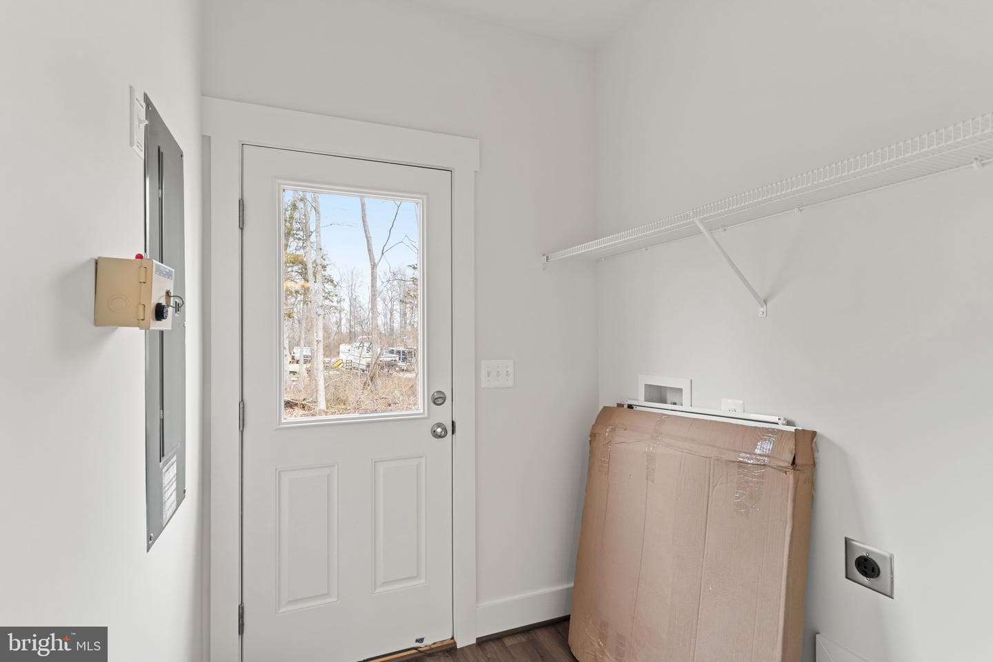 6735 Beverly Road photo 18