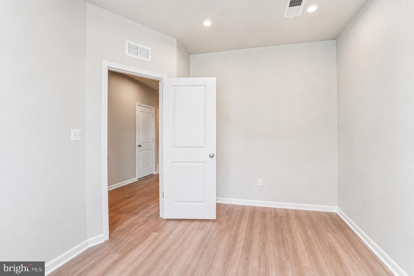3703 Havertill Lane photo 6