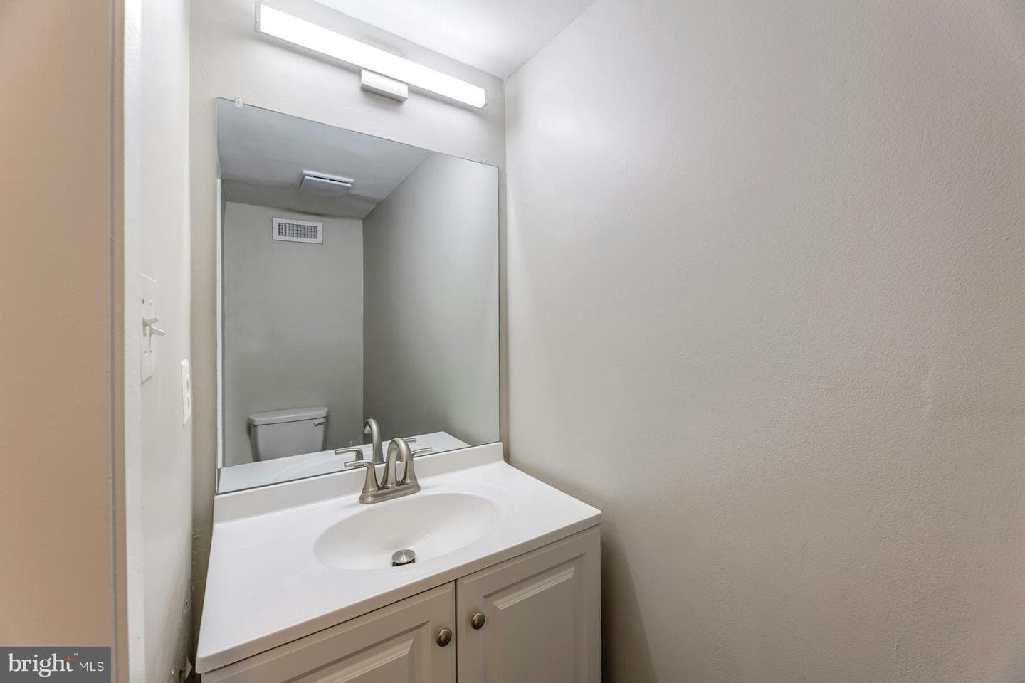 2105 Old Landing Way photo 17