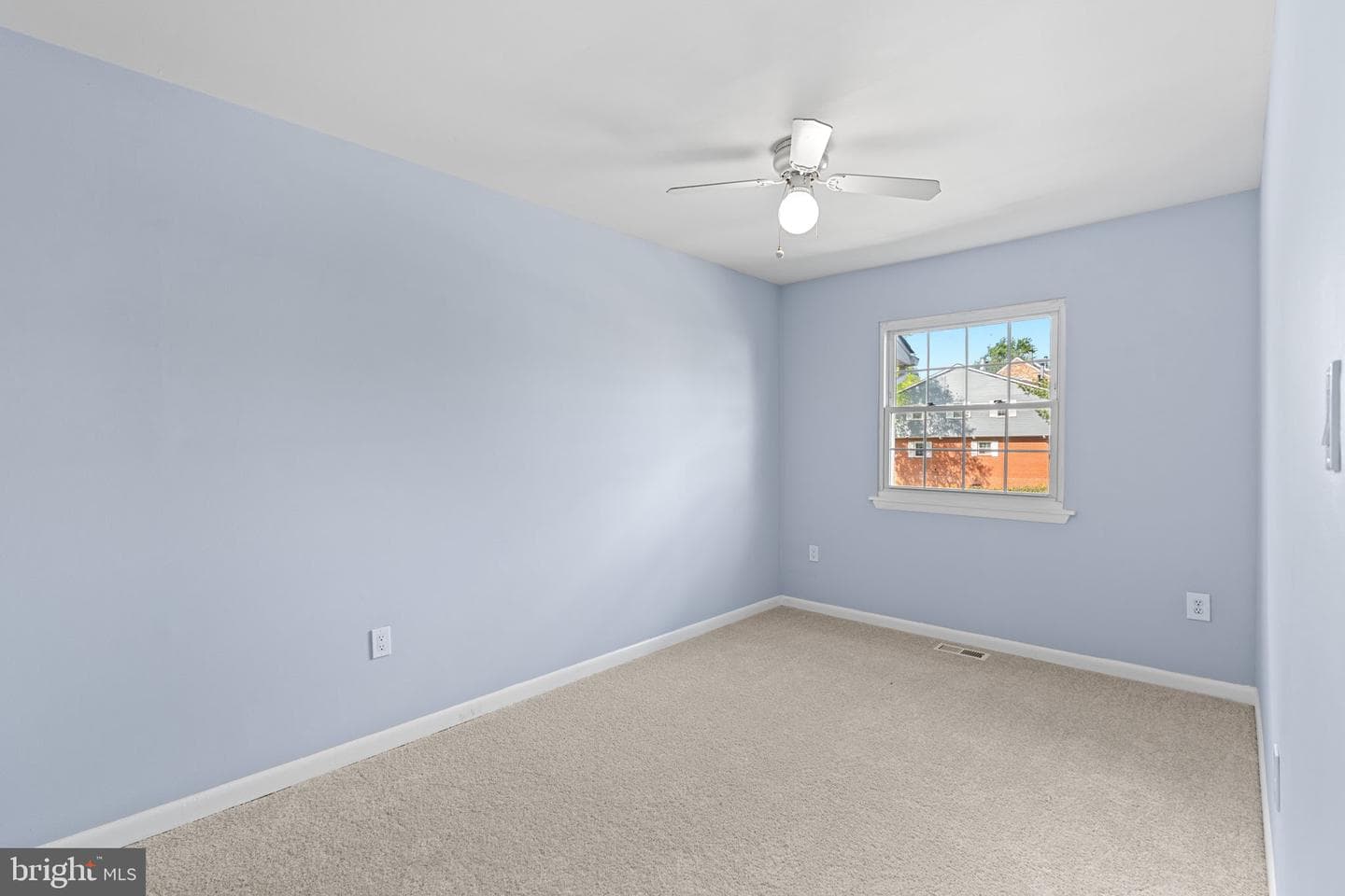 3537 Cranmer Mews photo 21