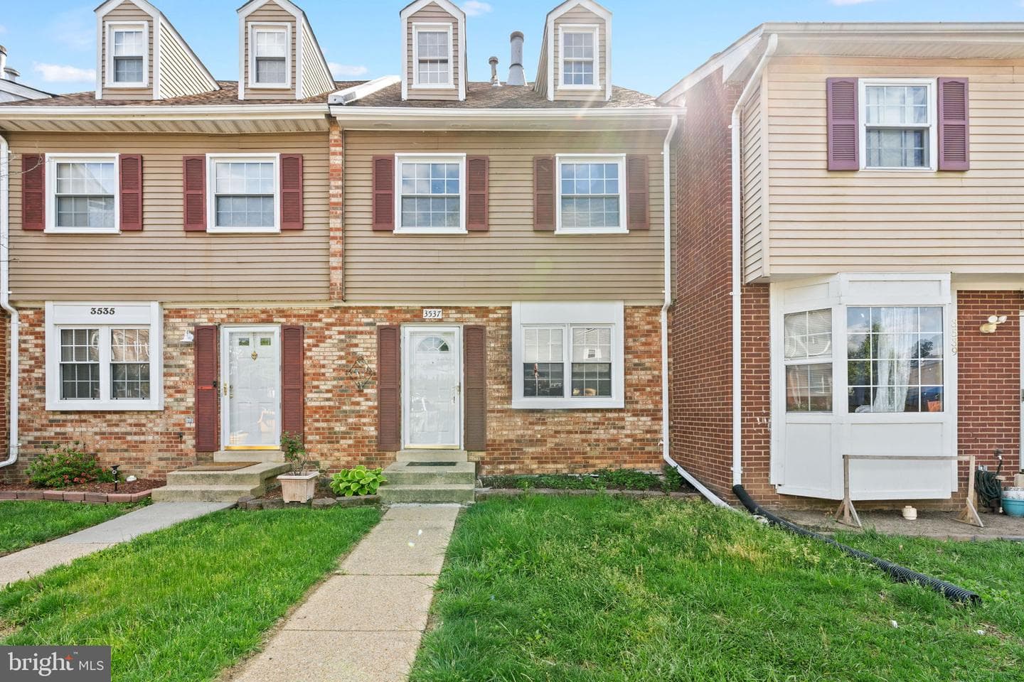 3537 Cranmer Mews photo 36