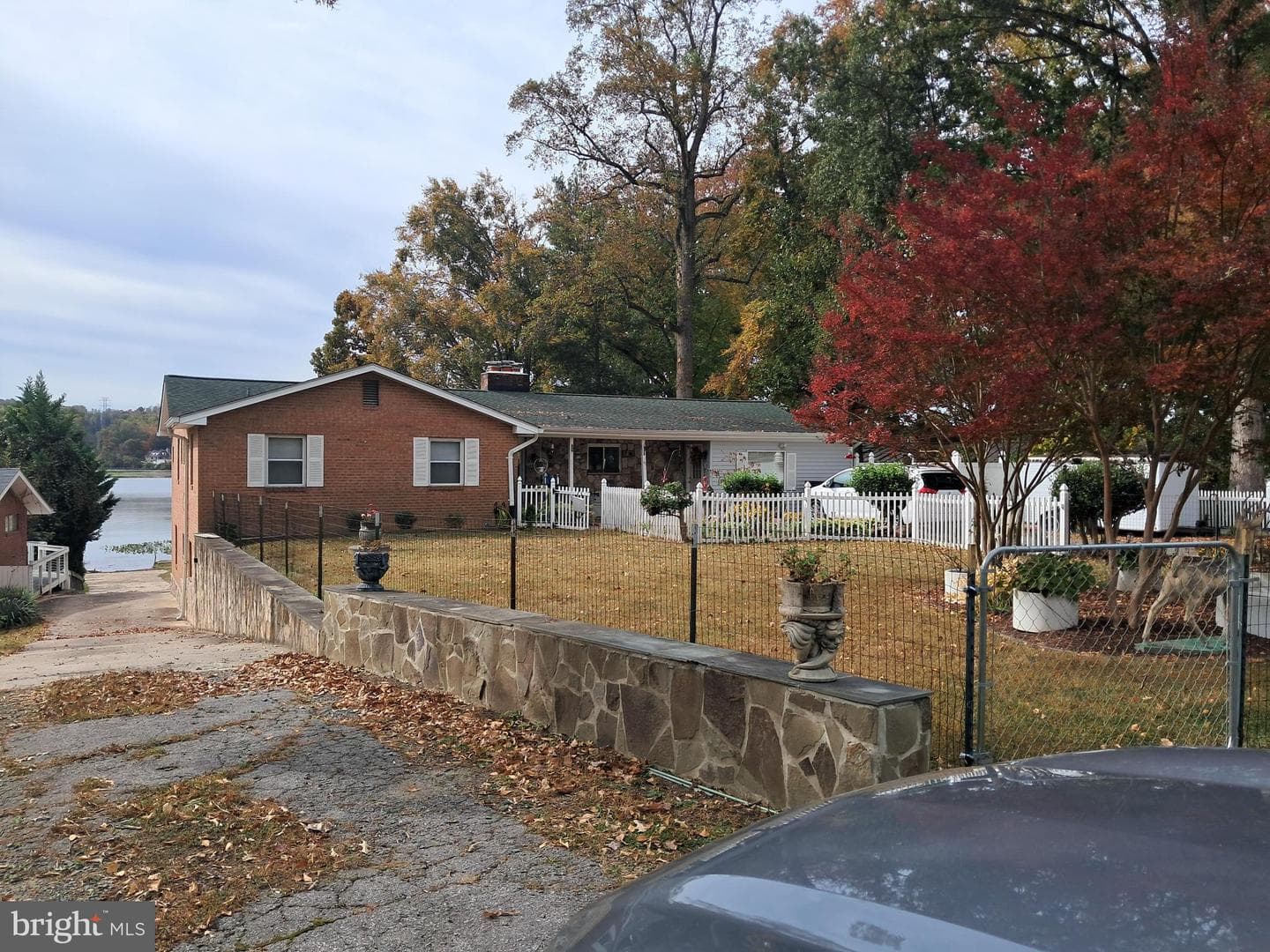 18306 Possum Point Road photo 3
