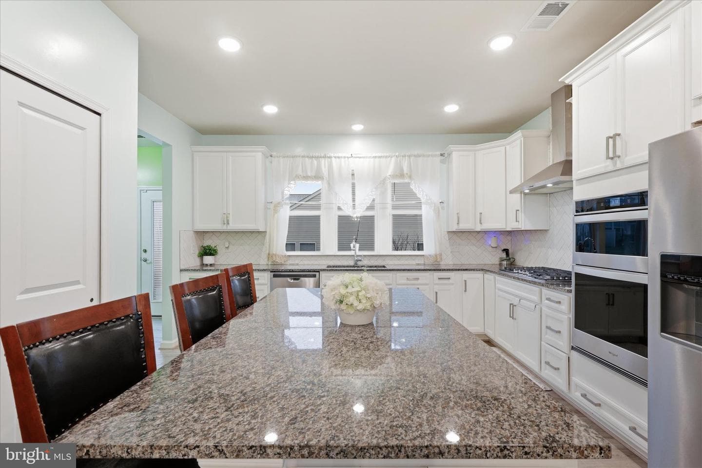 6594 Petunia Terrace photo 13