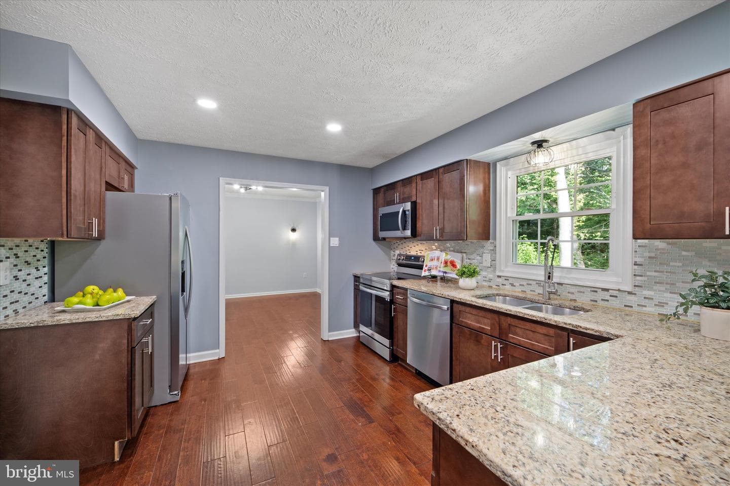 6112 Hillview Court photo 14