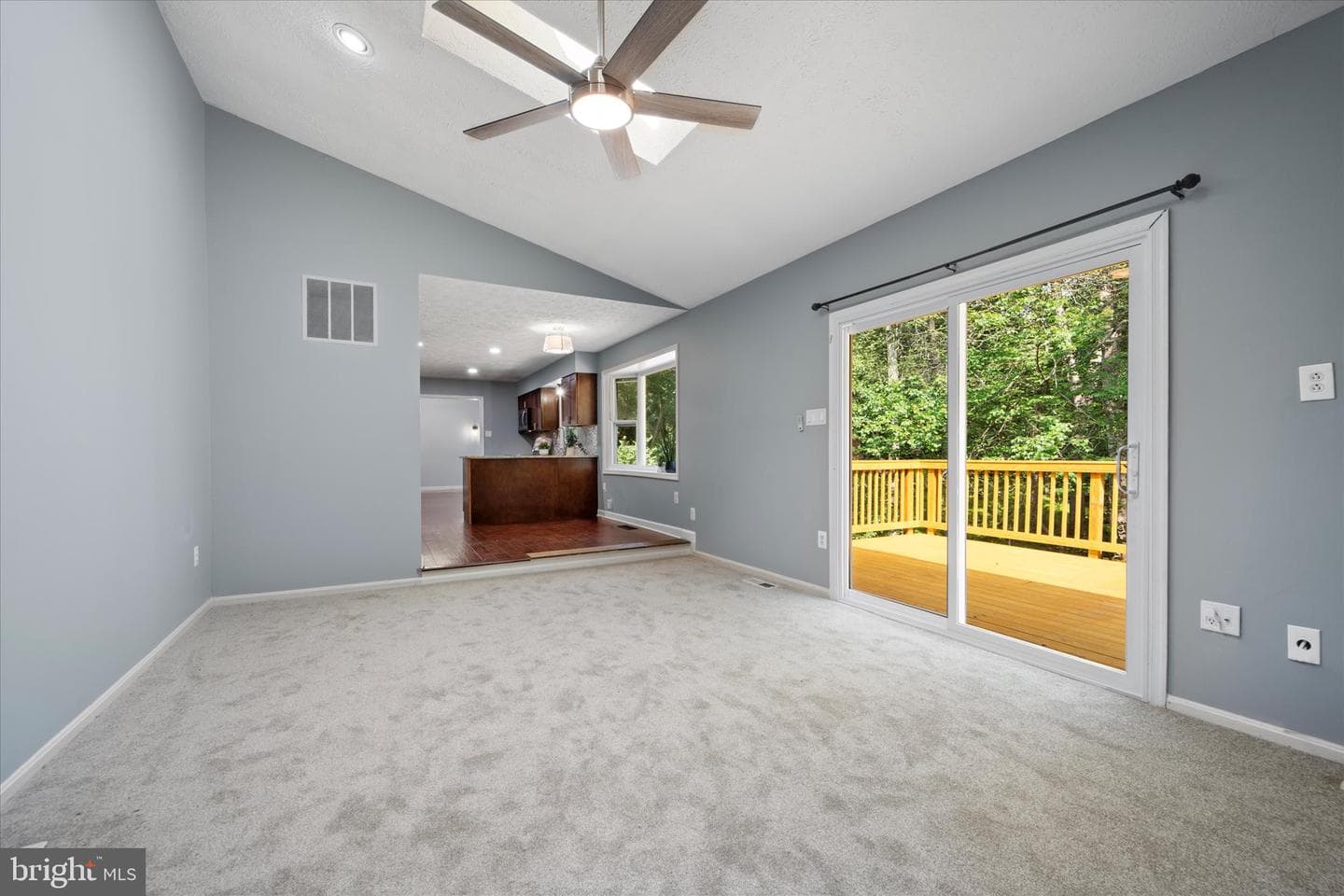 6112 Hillview Court photo 18