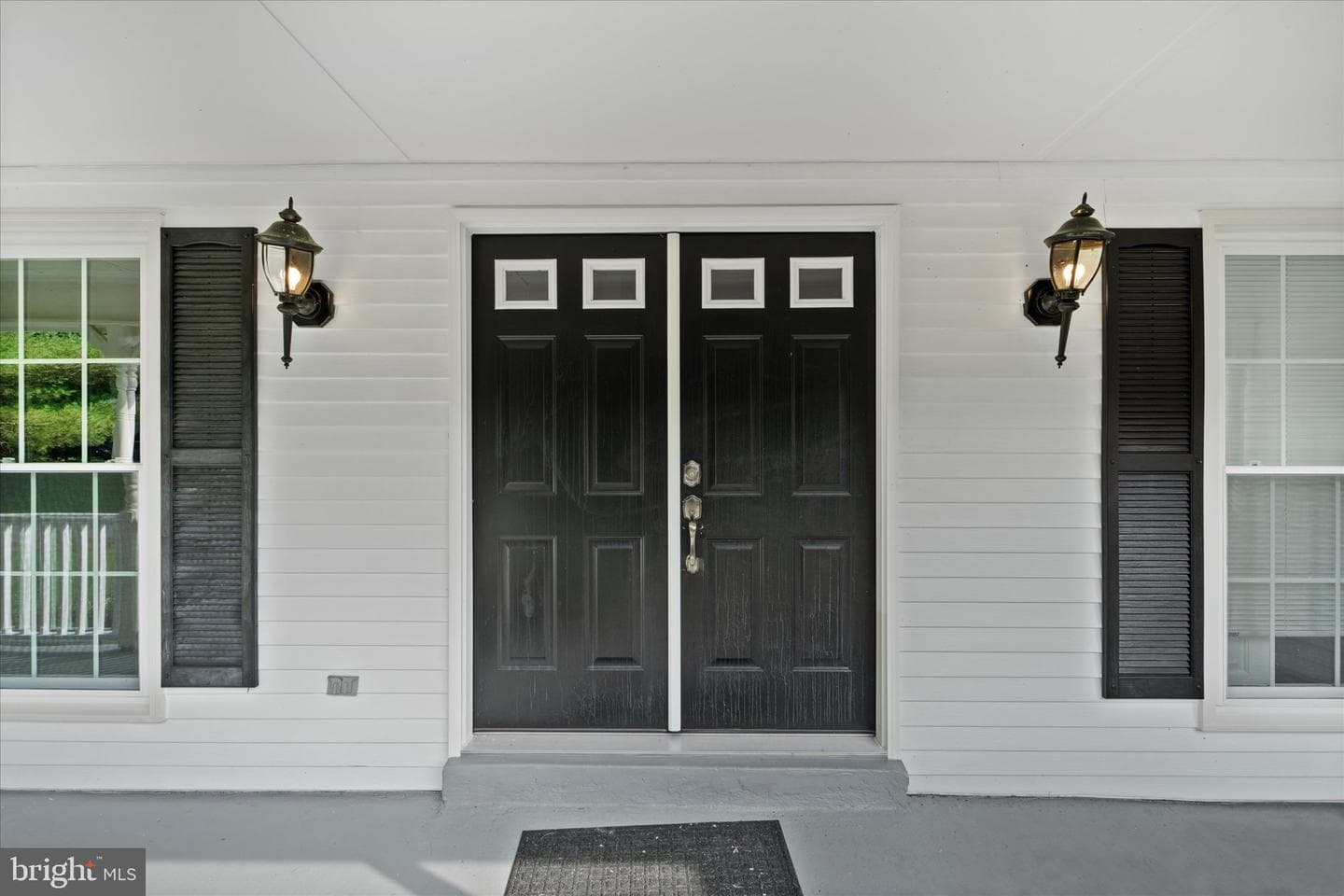 6112 Hillview Court photo 4
