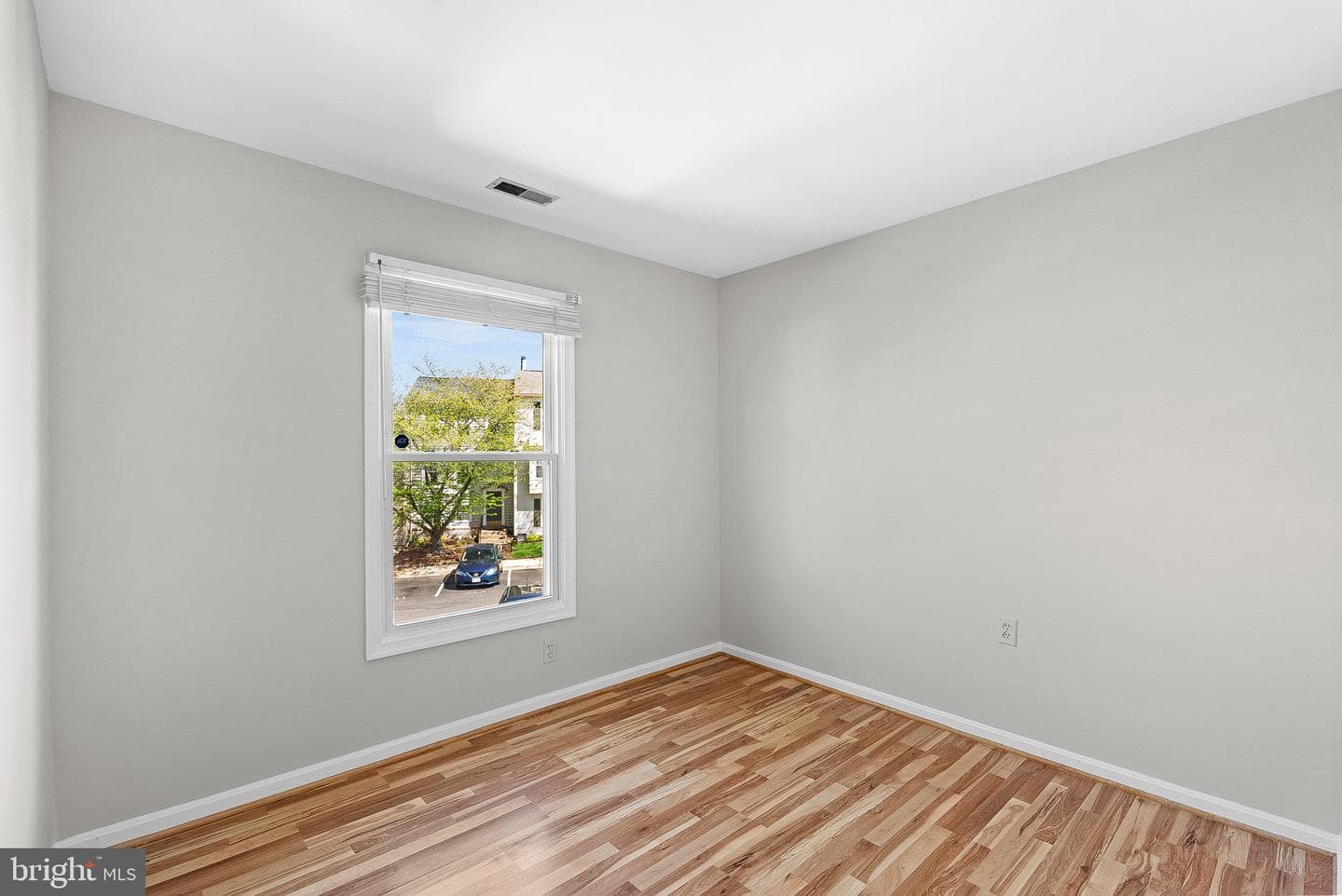 7442 Emerald Drive photo 30