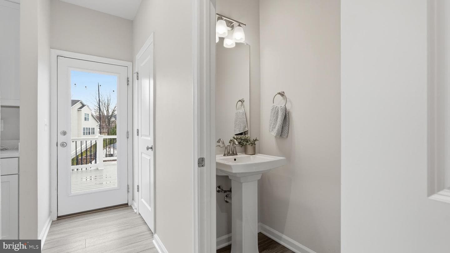 9441 Deschamp Ct. photo 17