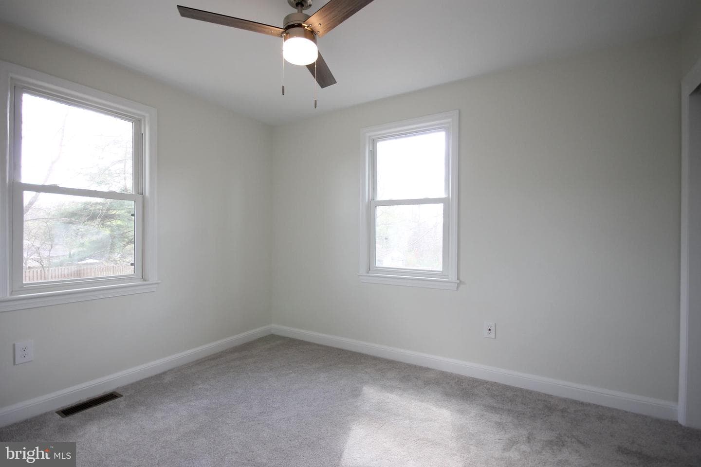 8405 Rugby Road photo 20