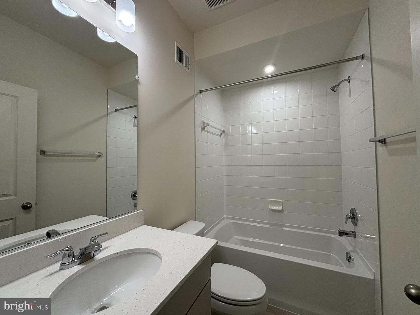 17966 Alicia Avenue photo 18