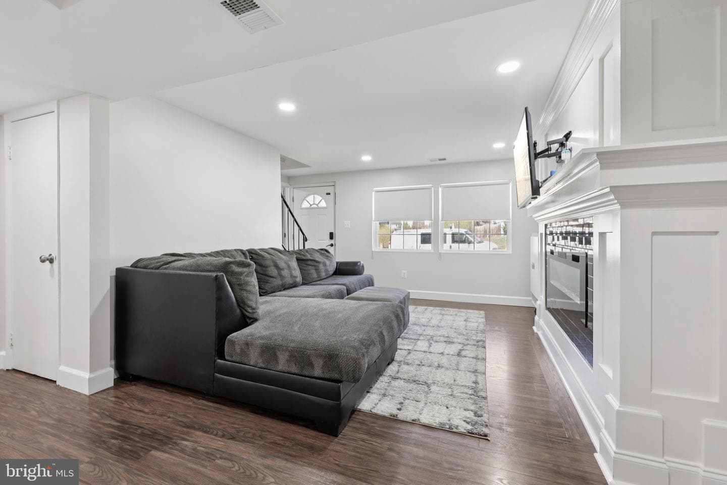 4609 Hamilton Drive photo 3