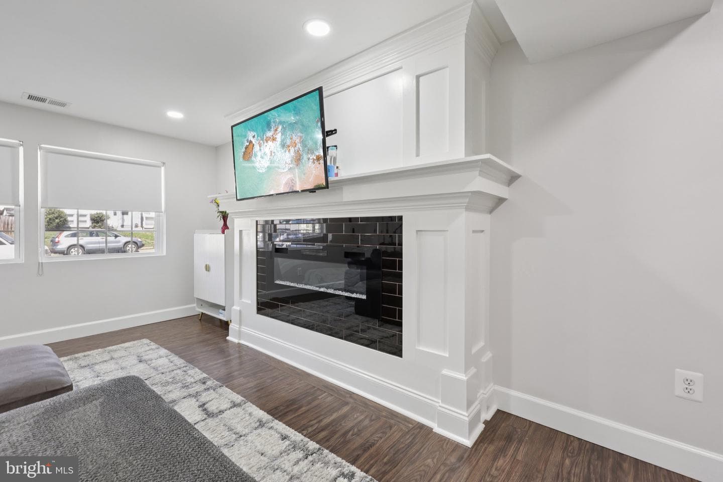 4609 Hamilton Drive photo 4