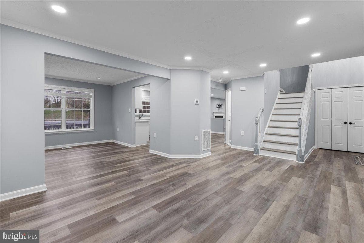 10415 Labrador Loop photo 29