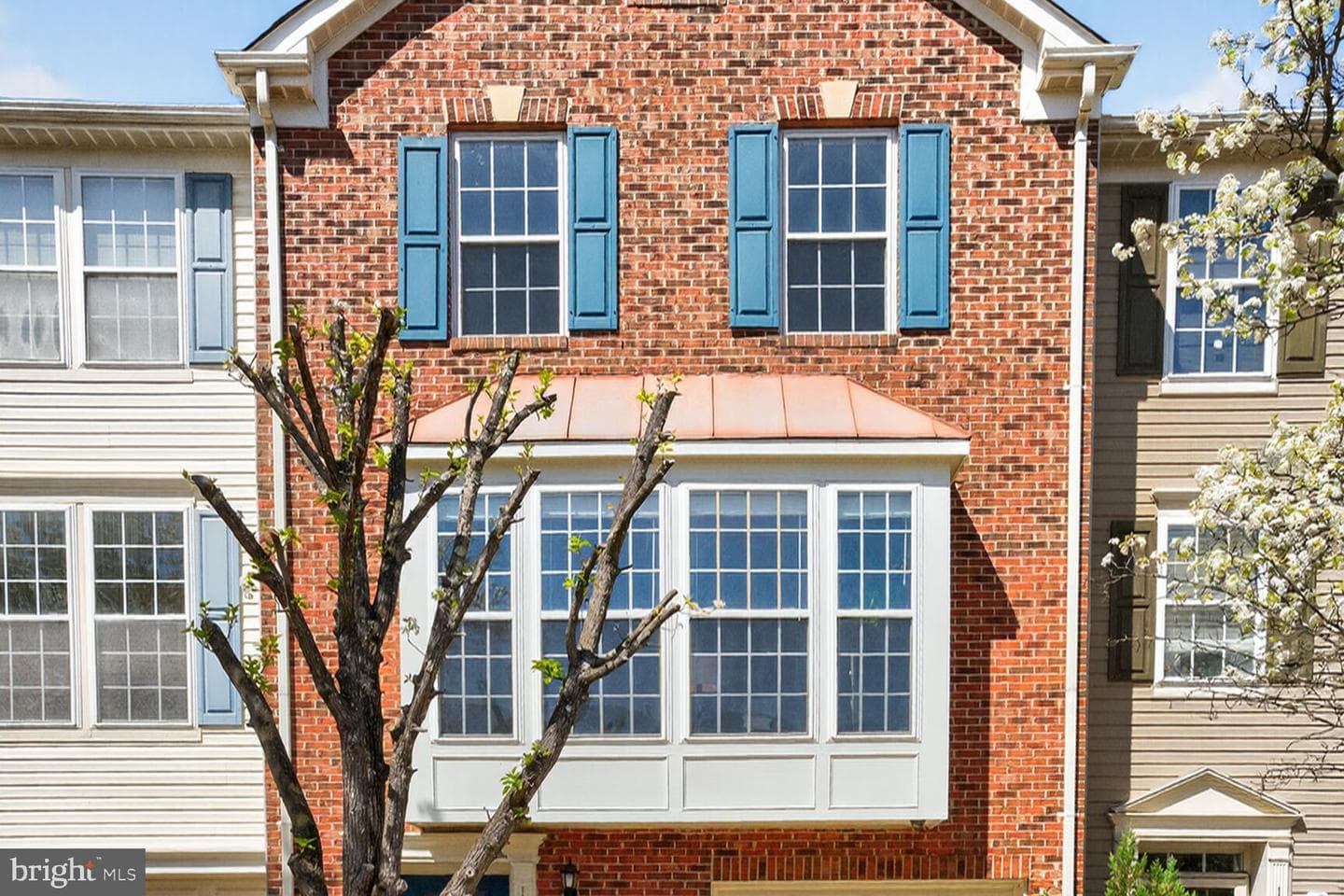 1252 Corbett Place photo 4