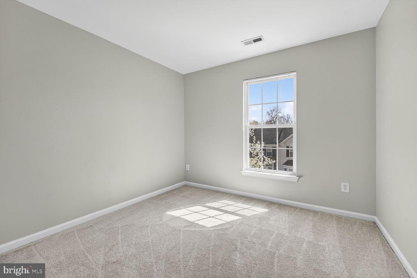 1252 Corbett Place photo 43
