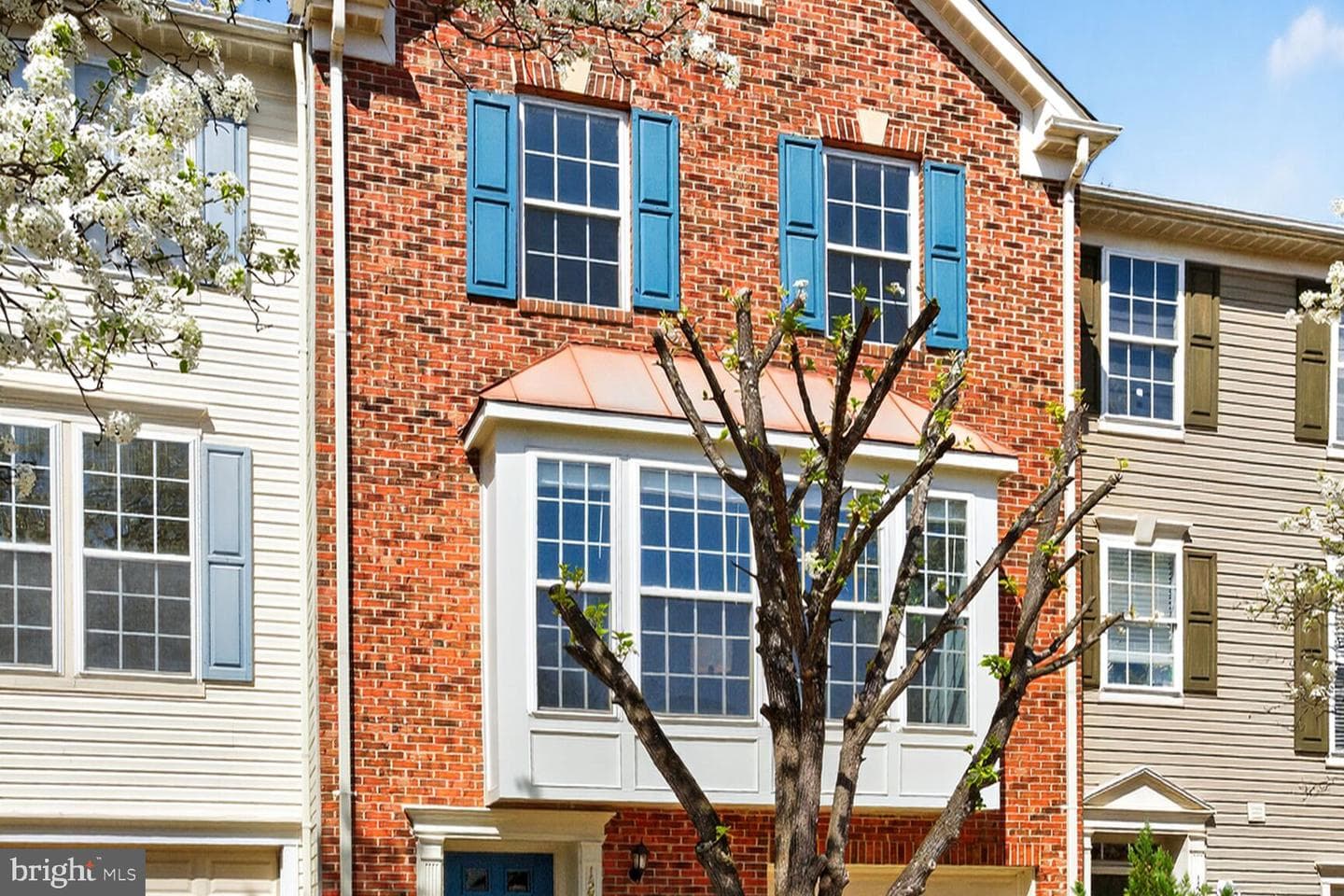 1252 Corbett Place photo 6