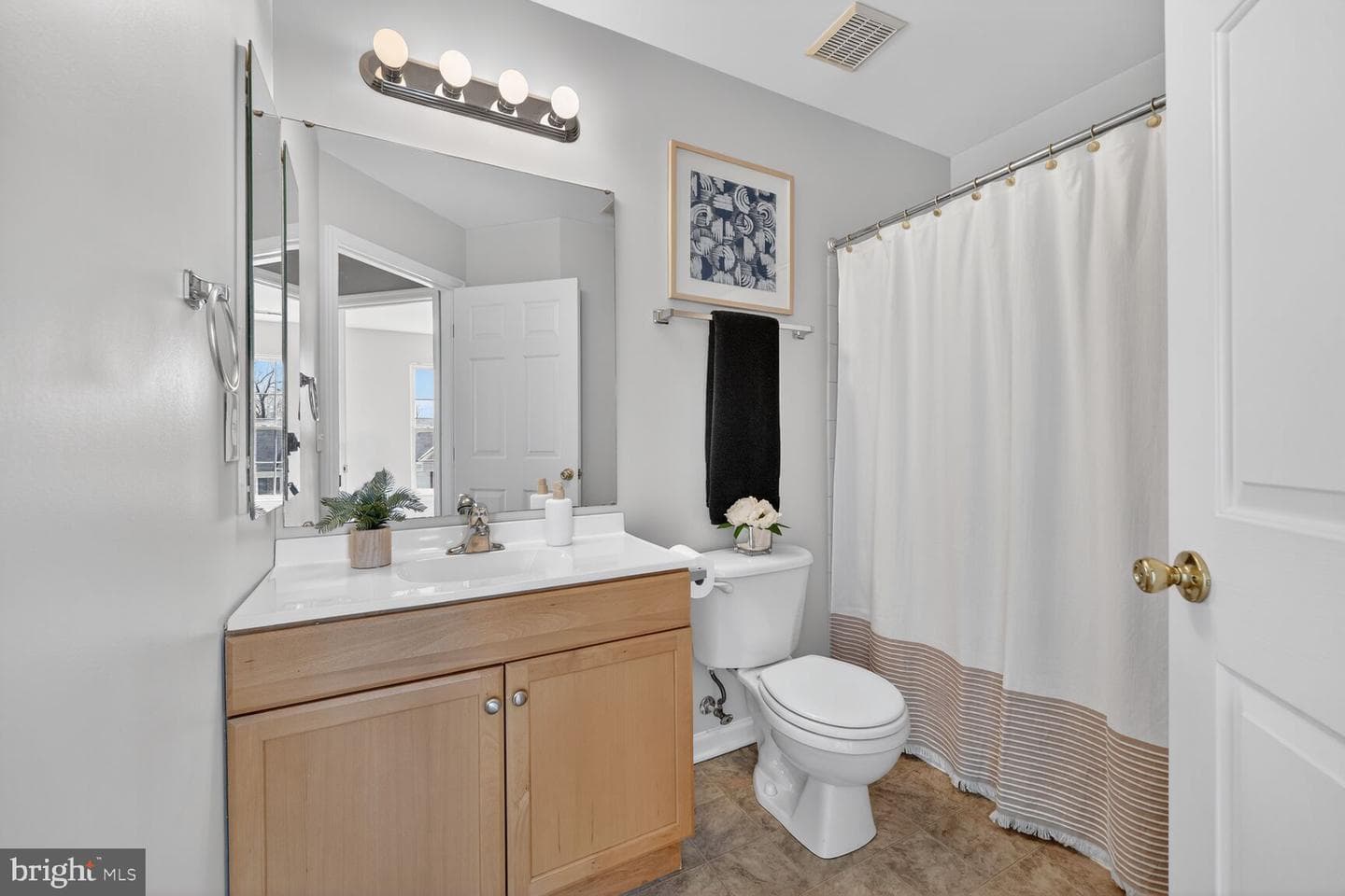 1252 Corbett Place photo 60