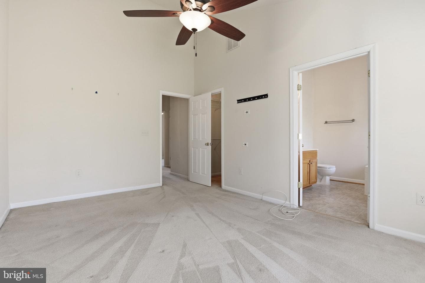 9814 Cheshire Ridge Circle photo 18