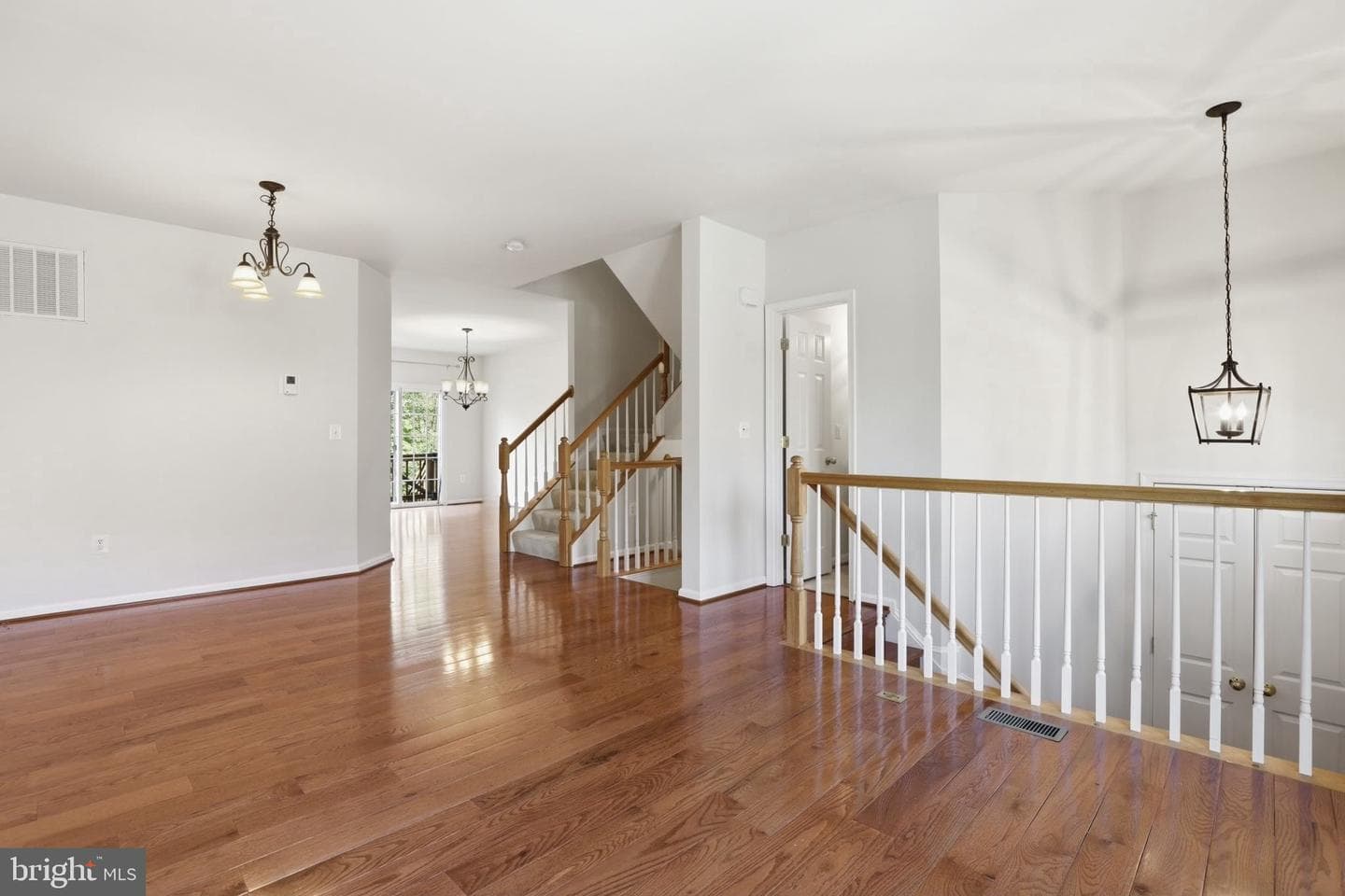 9814 Cheshire Ridge Circle photo 5