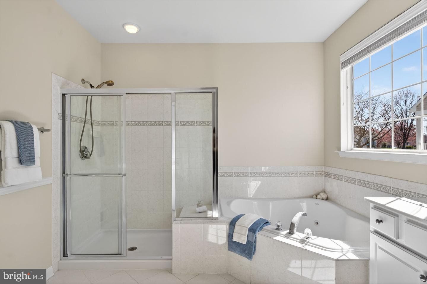 16837 Four Seasons Drive photo 28