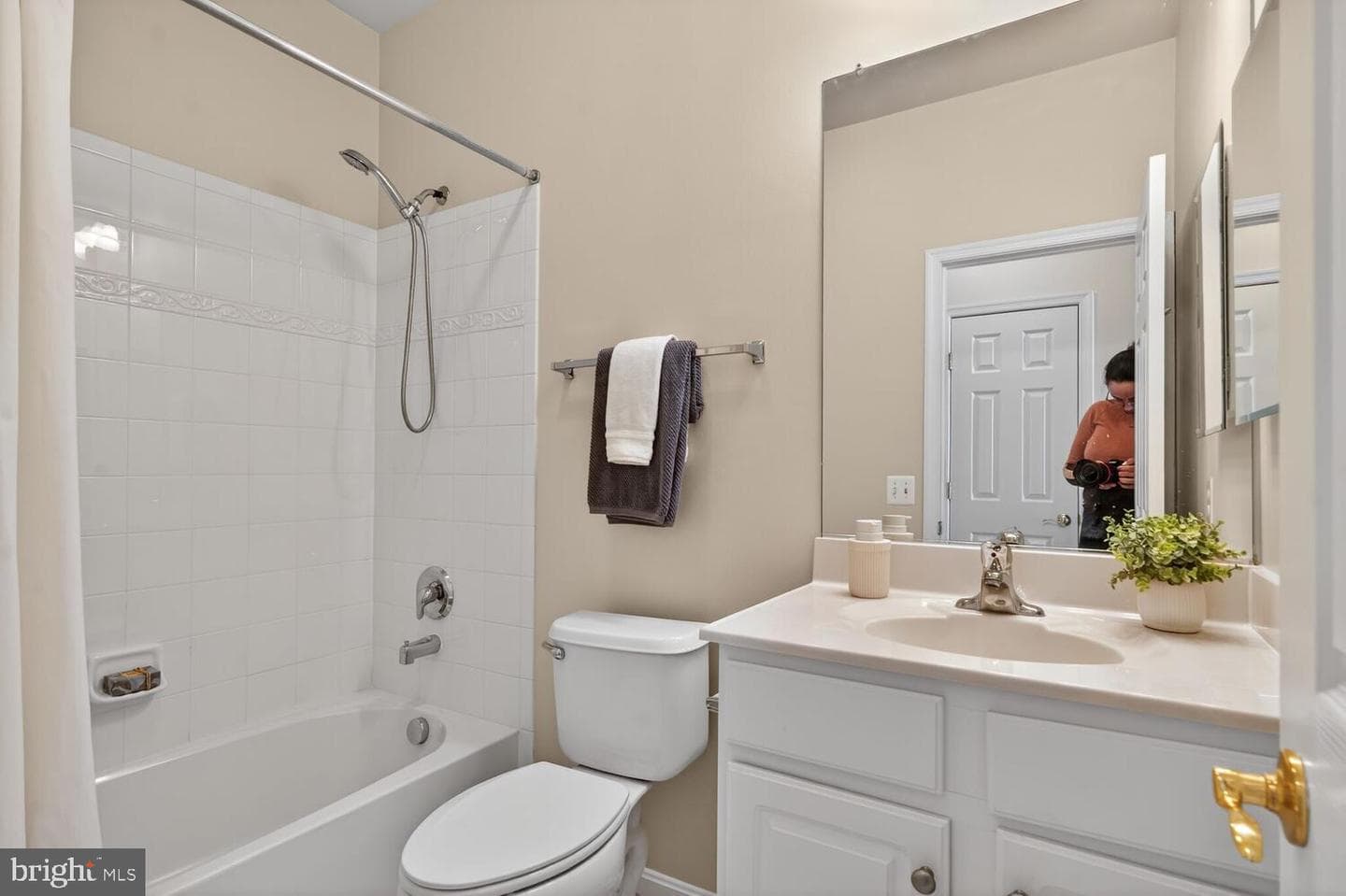 16837 Four Seasons Drive photo 37