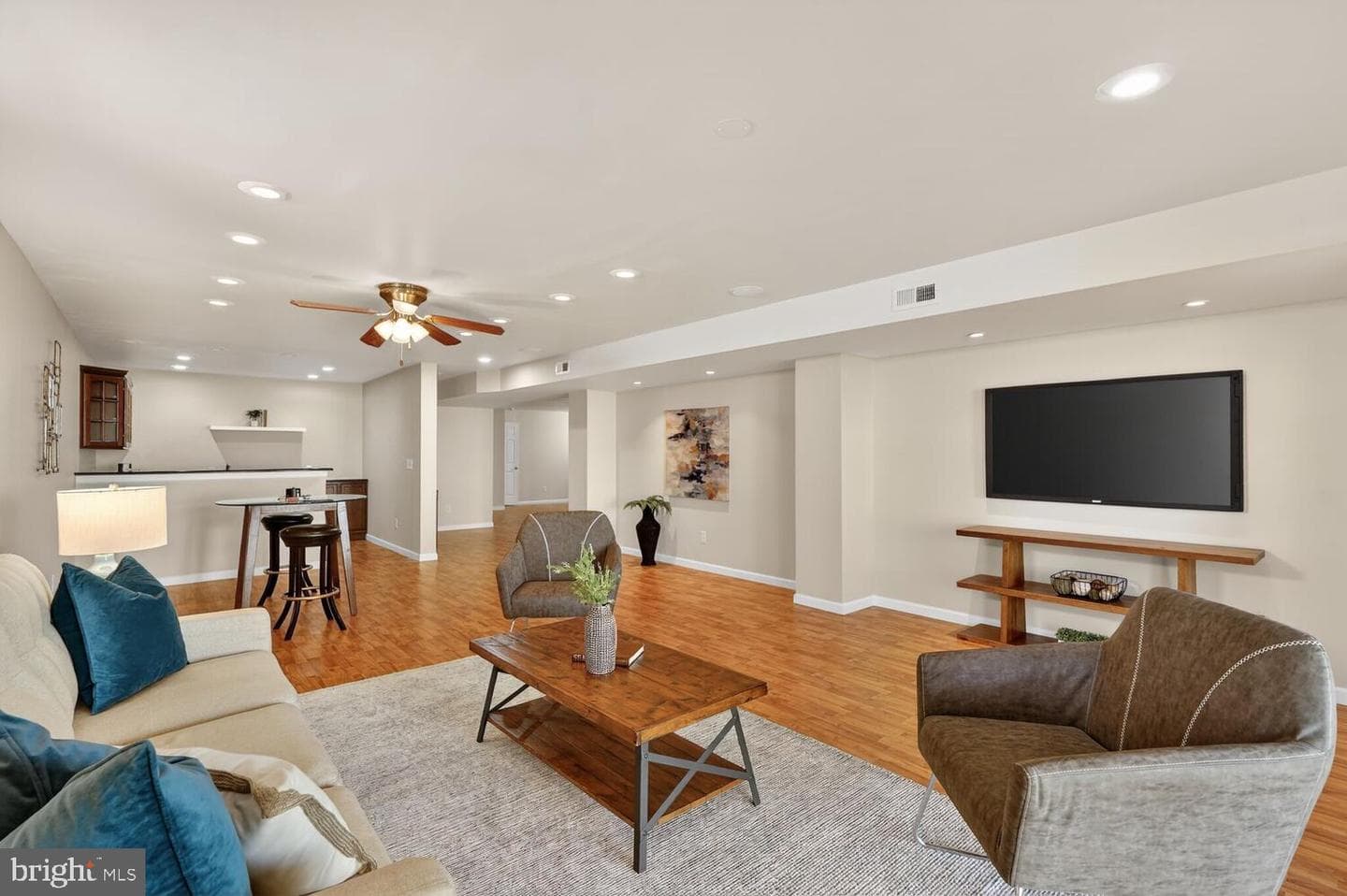 16837 Four Seasons Drive photo 38