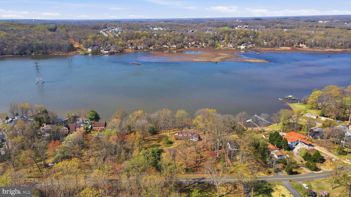 18330 Possum Point Road photo 4