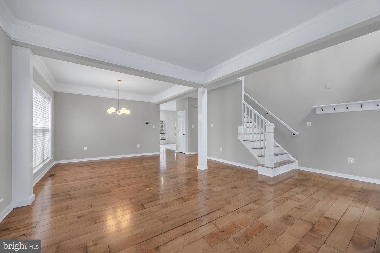 4925 Breeze Way photo 8