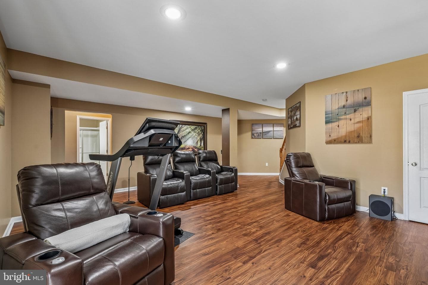 8716 Raleigh Mews photo 31