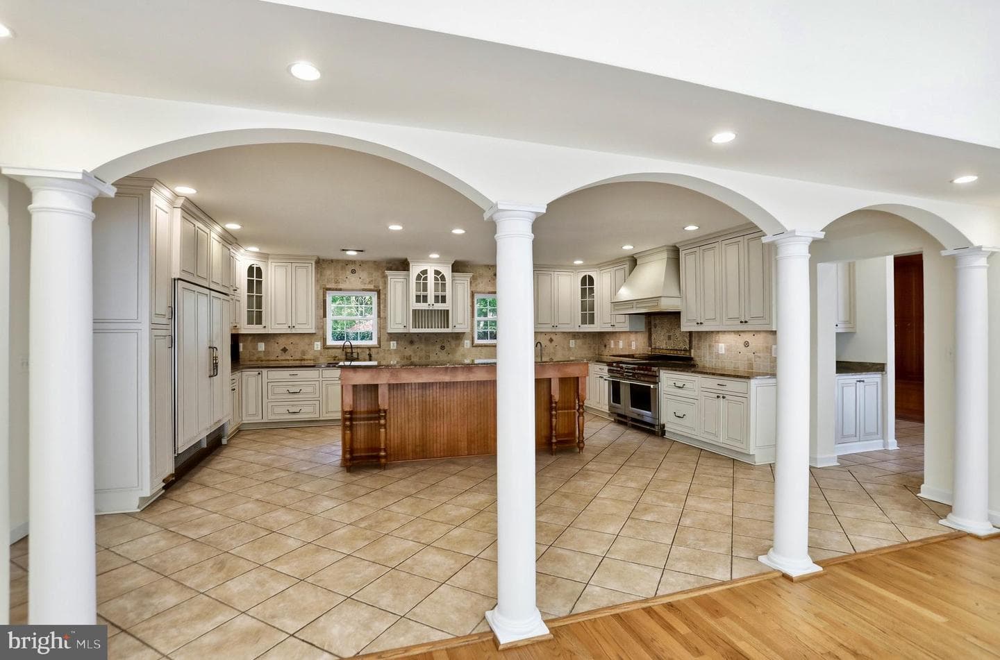 7008 Trappers Court photo 19