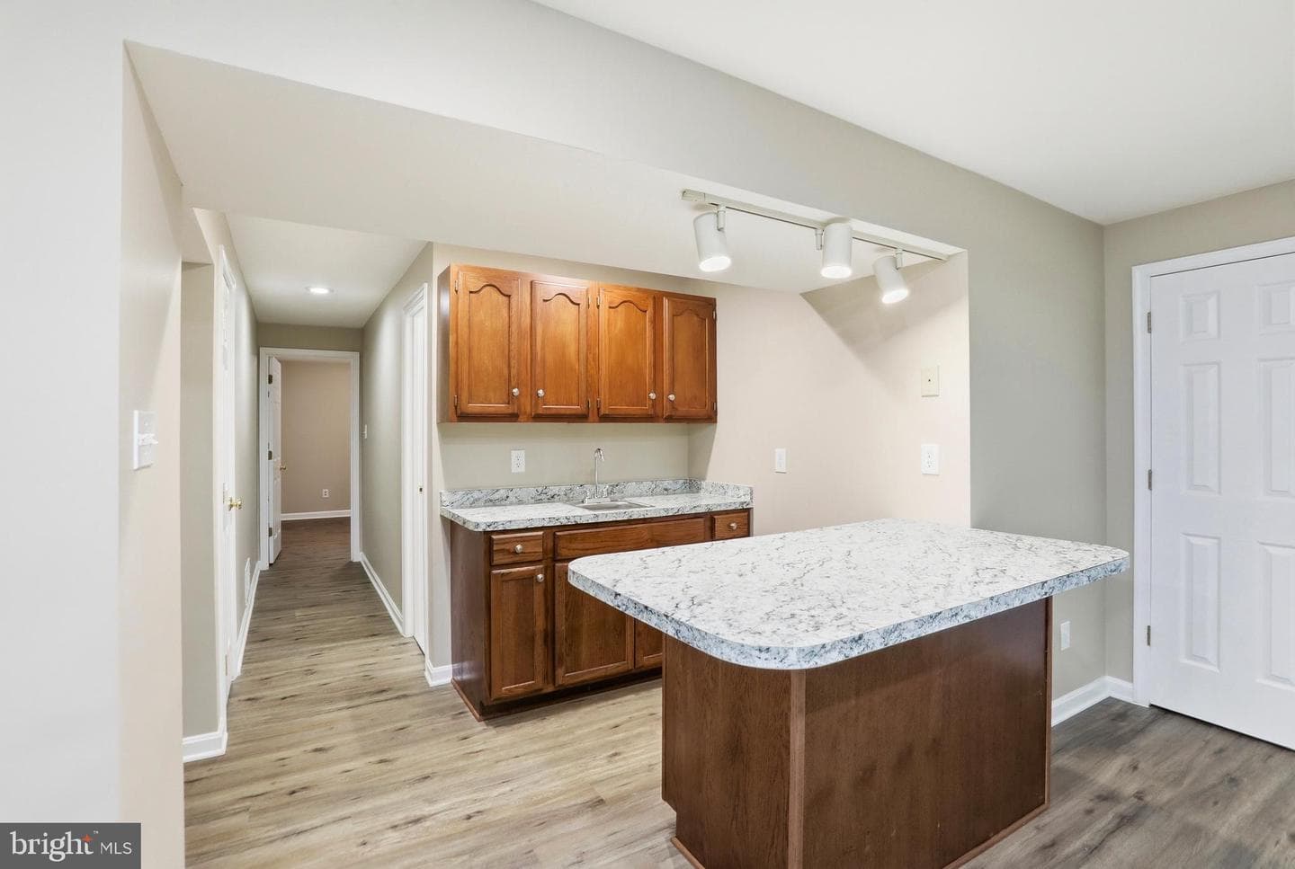 7008 Trappers Court photo 39
