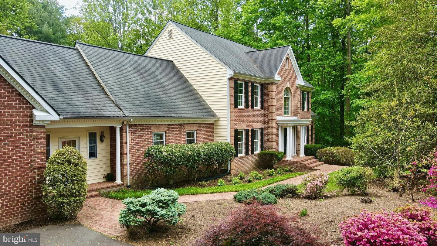 7008 Trappers Court photo 59