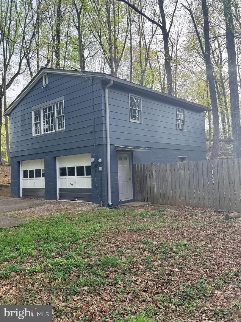 6910 Token Valley Road, Manassas