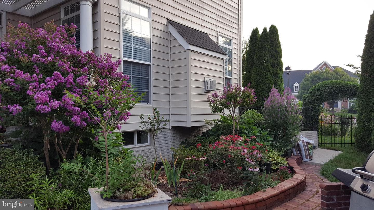 5725 Caribbean Court photo 12