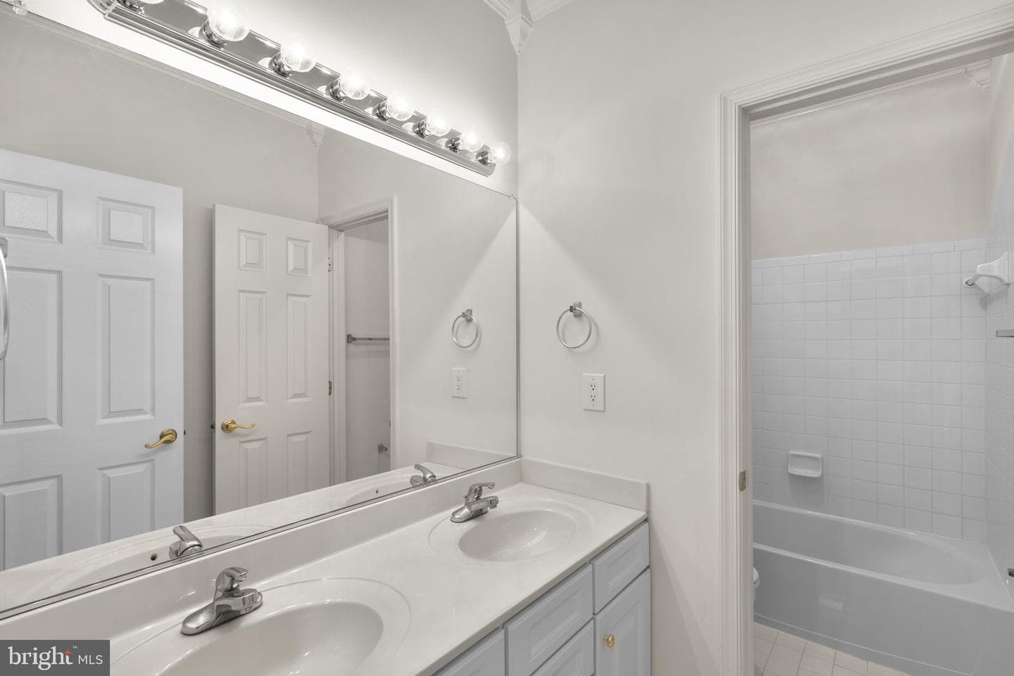 5725 Caribbean Court photo 41