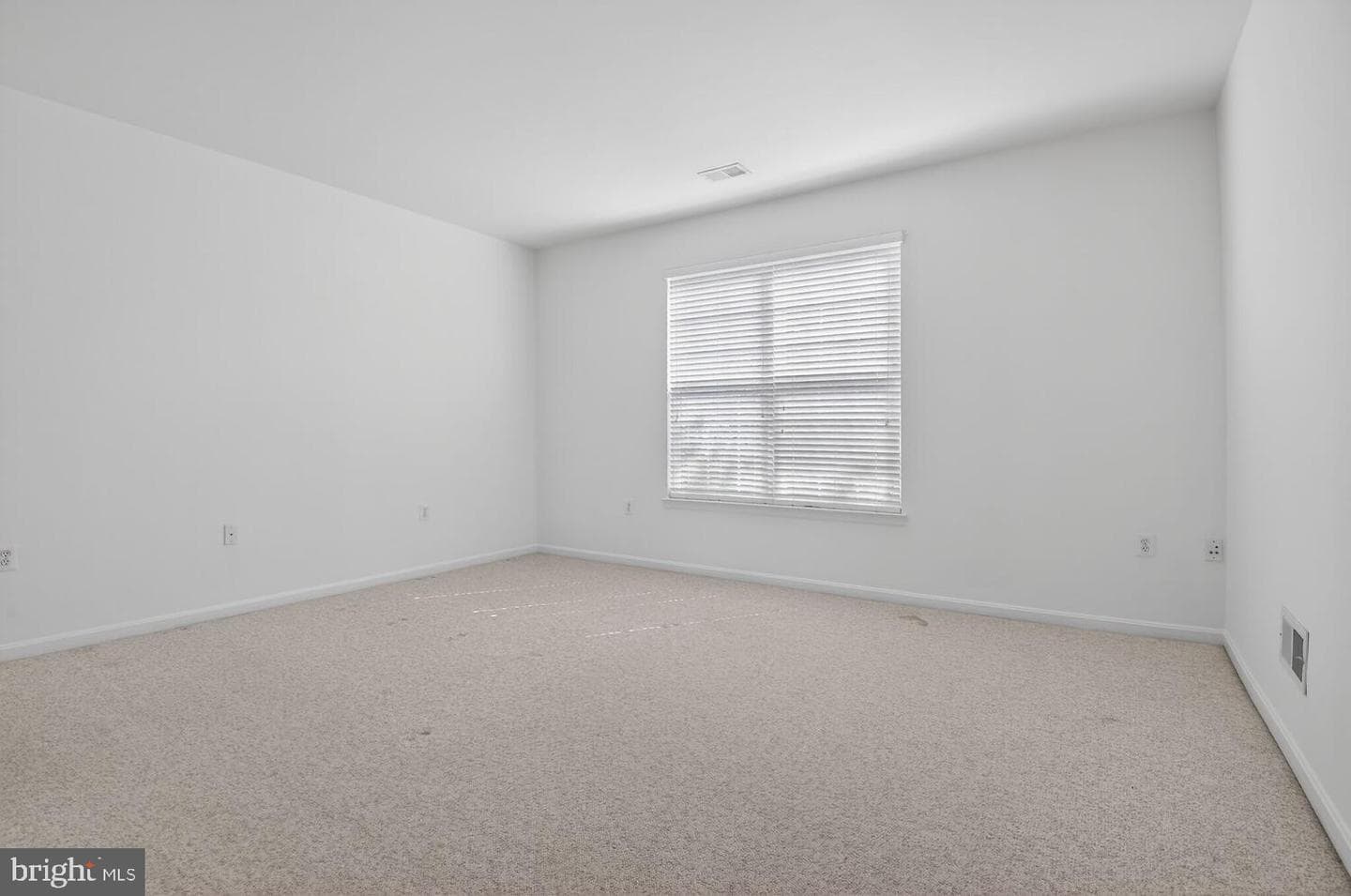 17602 Four Seasons Drive photo 12