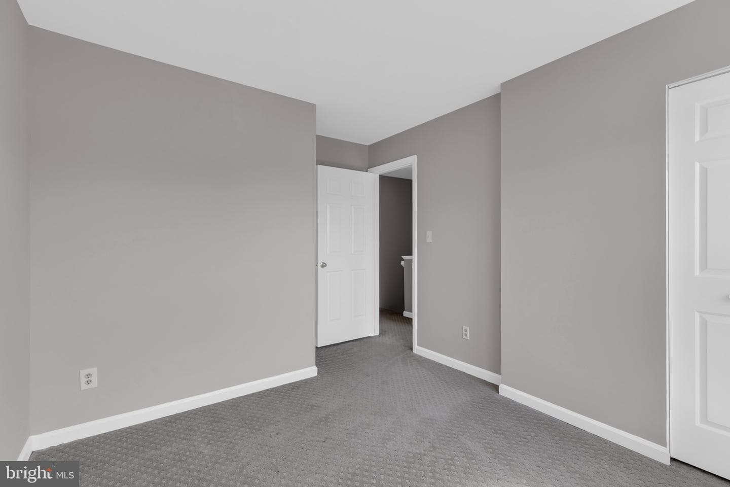 8552 Cabot Court photo 17