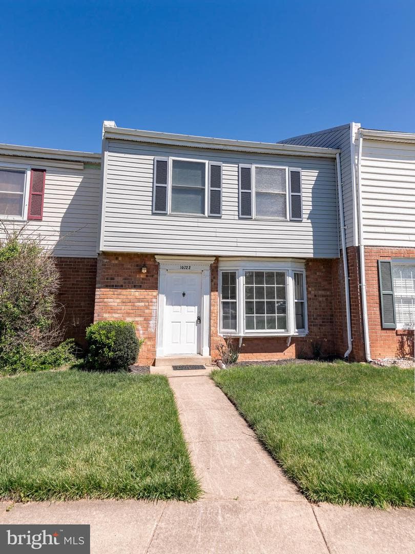 10722 Meadow Grove Court photo 3