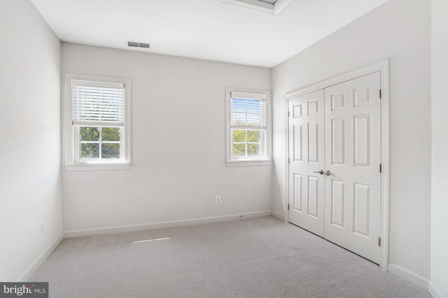 13071 Invergordon Street photo 38