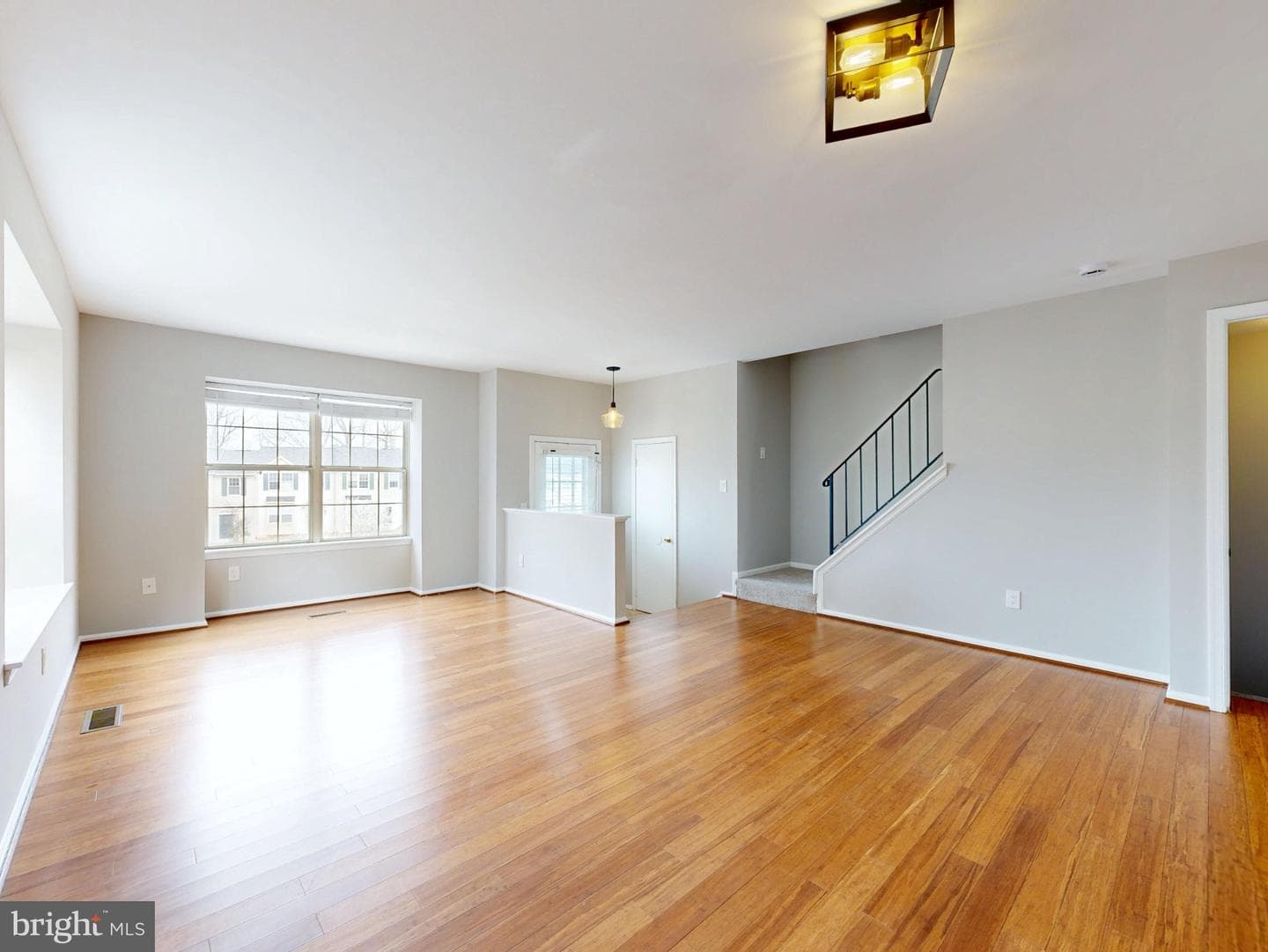 8509 Charnwood Court photo 5