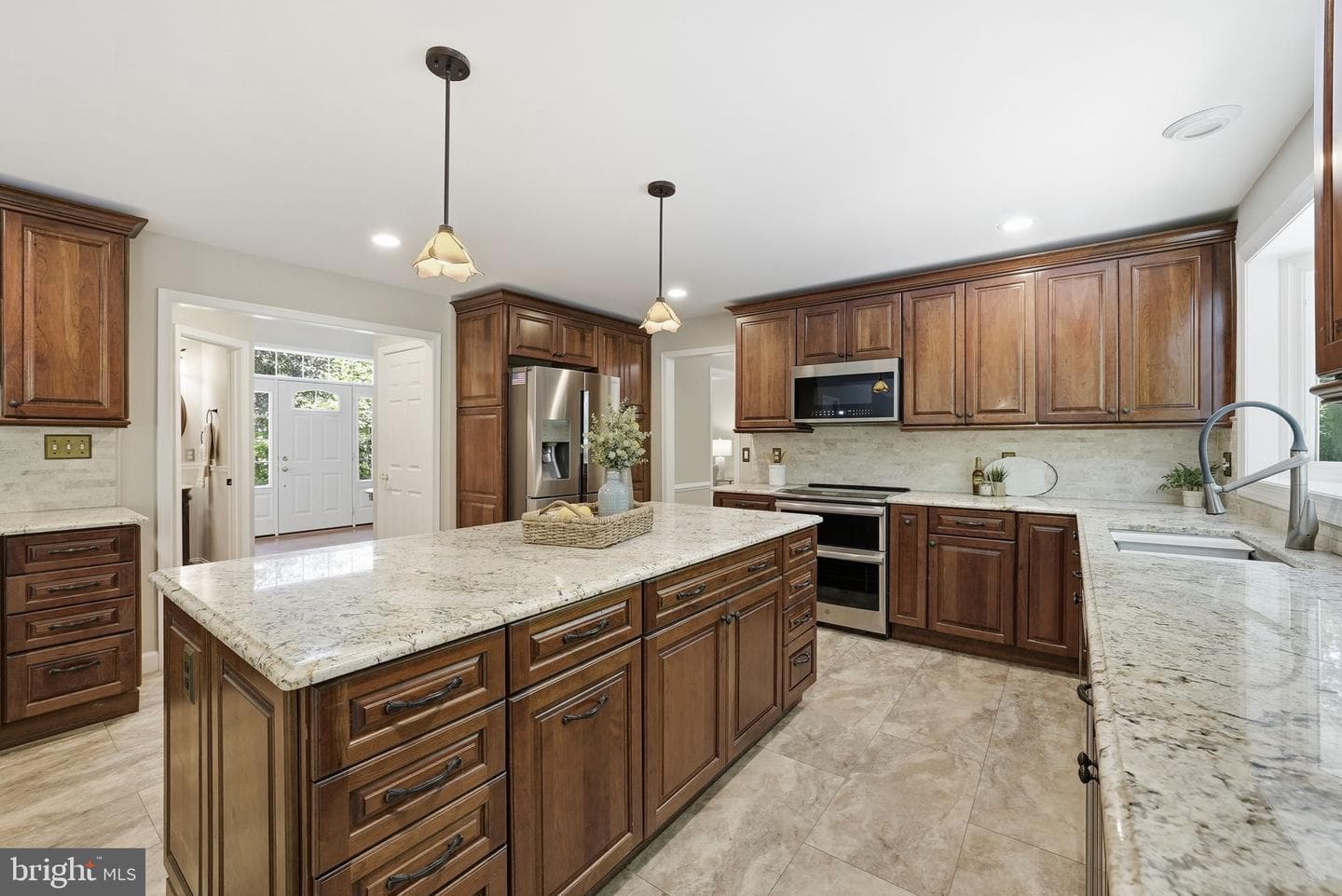 6175 River Forest Drive photo 8