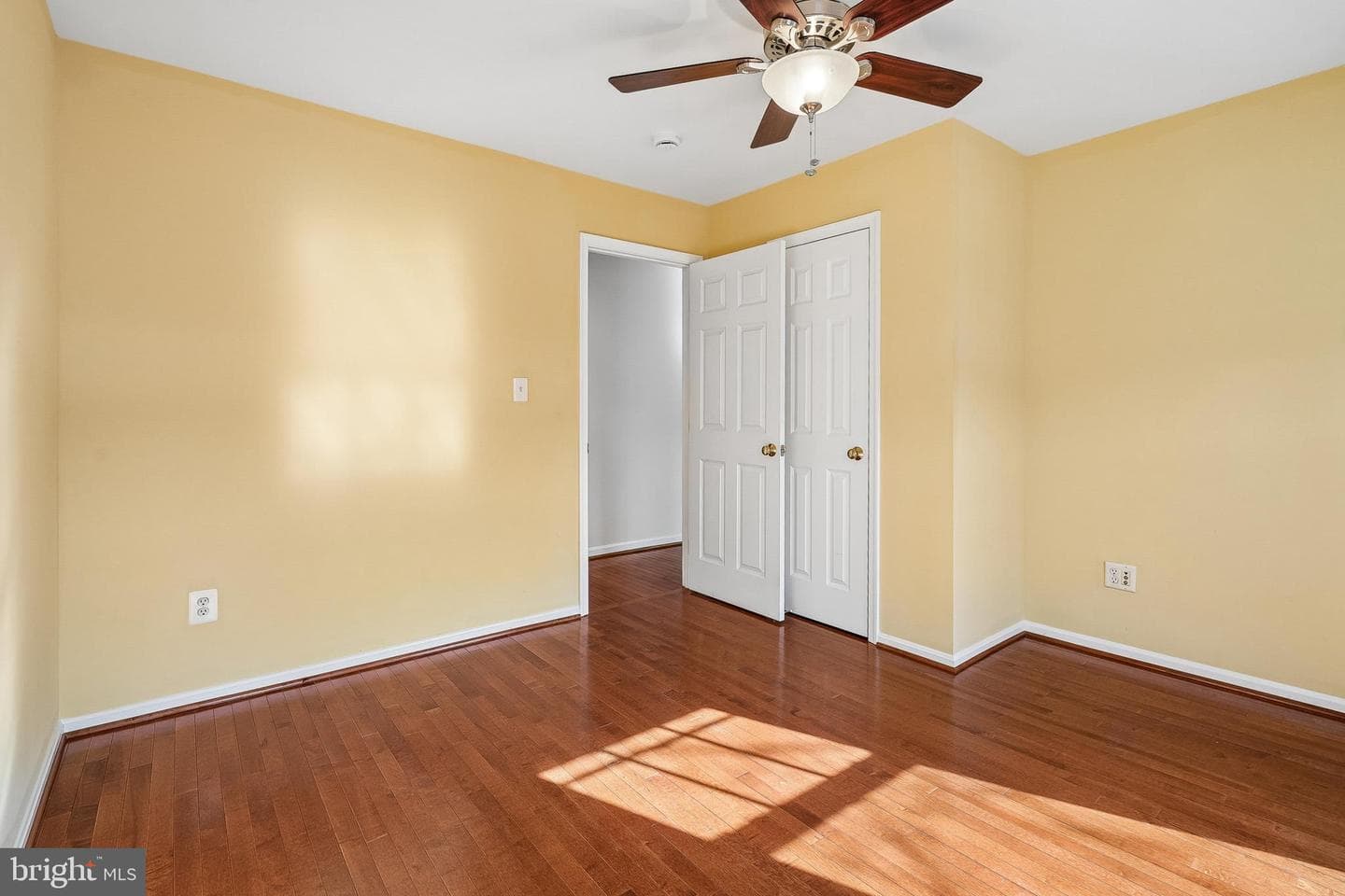 13754 Fleet St photo 27
