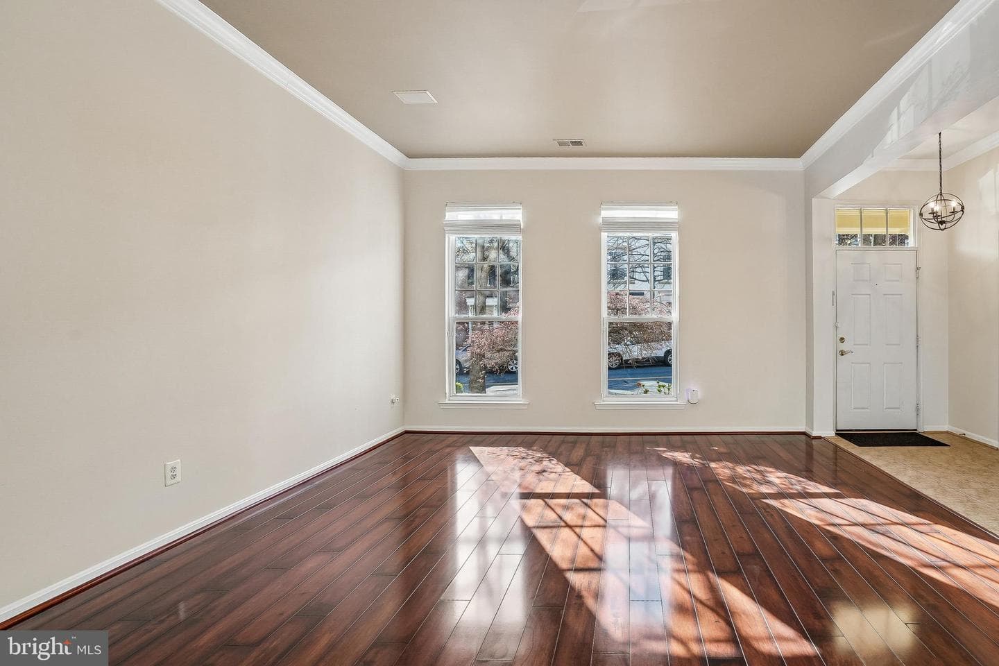 13754 Fleet St photo 9